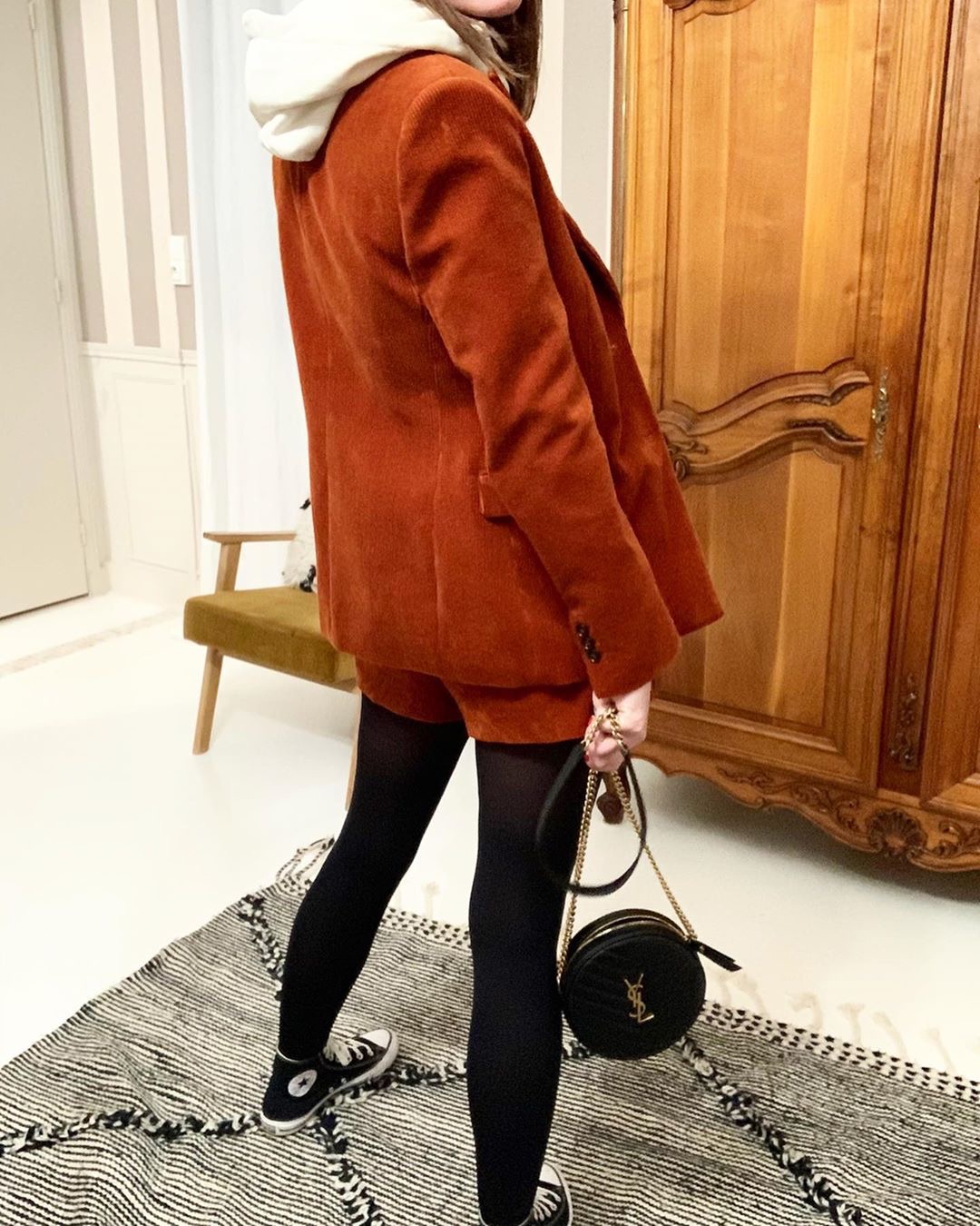 Saint laurent Ysl 最新VINYLE鱼子酱小圆包 610436黑色