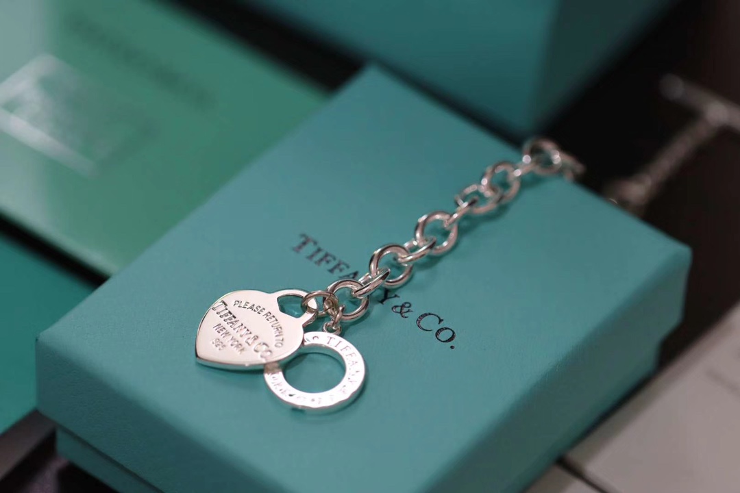 Tiffany & Co. Tiffany&Co. Heart Tag吊饰针扣粗手链
