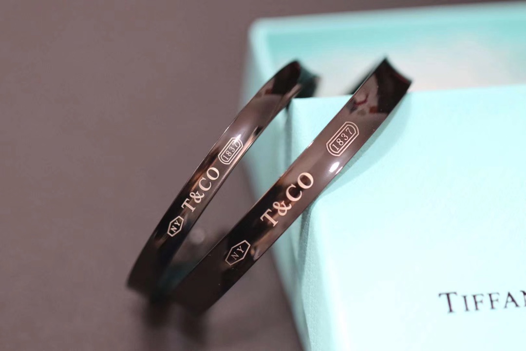 Tiffany & Co. 窄版 宽版