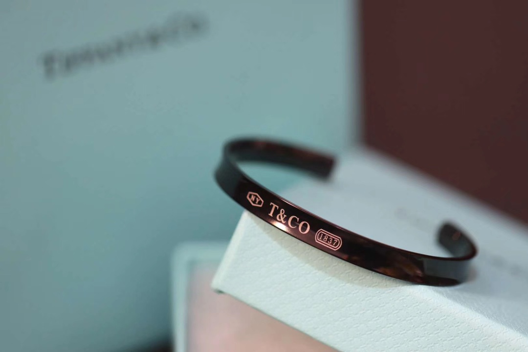 Tiffany & Co. 窄版 宽版
