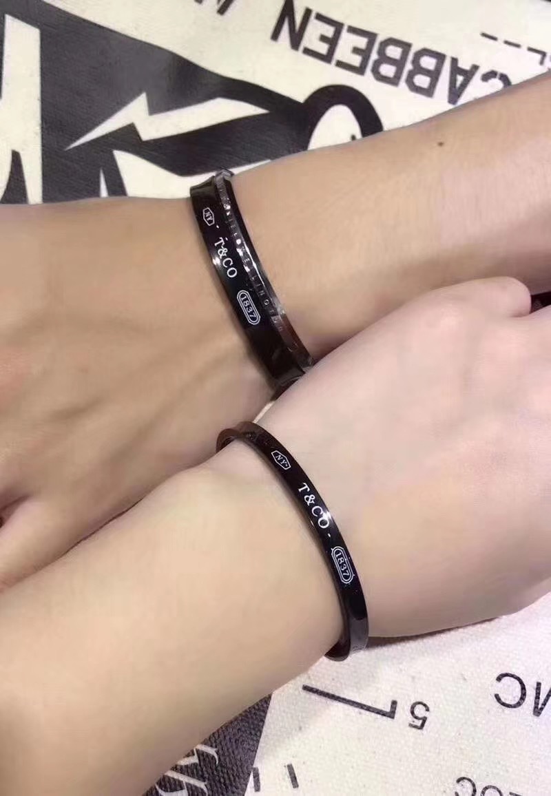 Tiffany & Co. 窄版 宽版