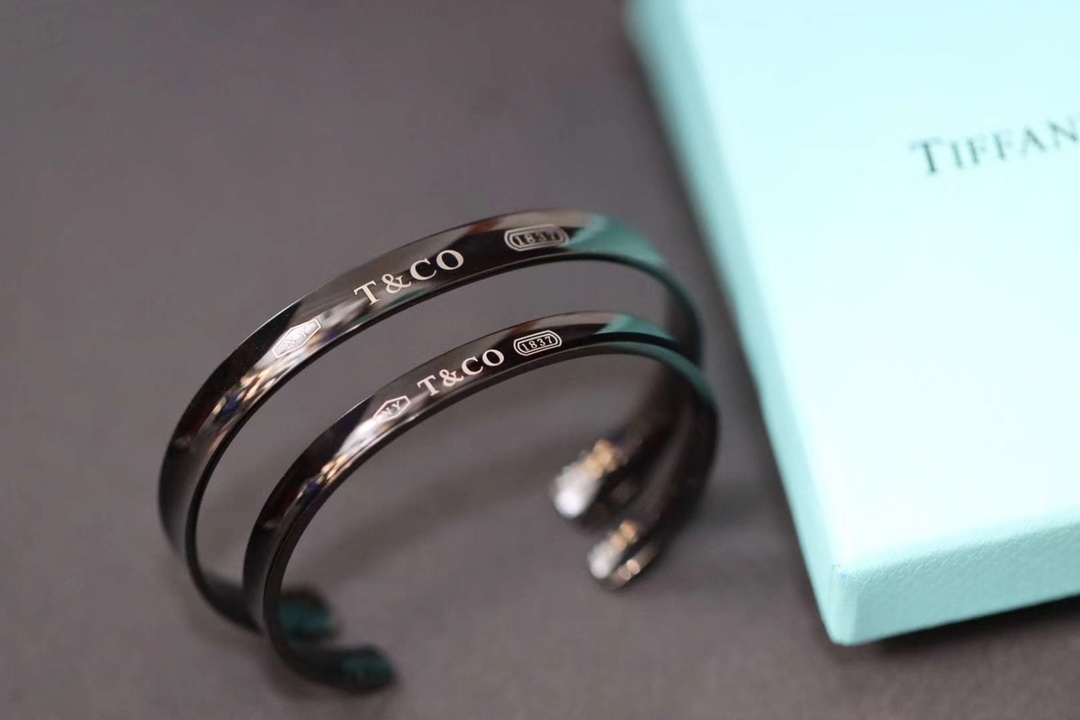 Tiffany & Co. 窄版 宽版