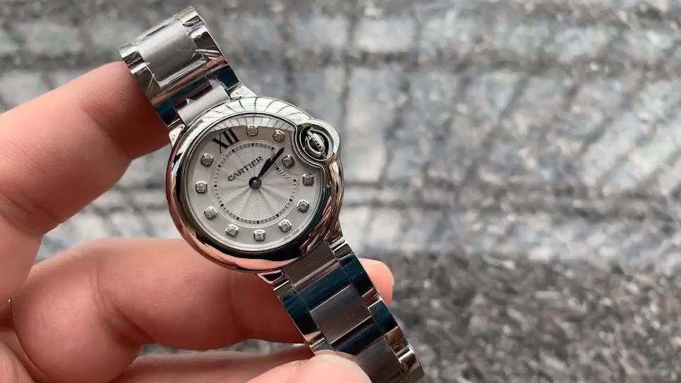 Cartier 卡地亚28尺寸钻面小球，很