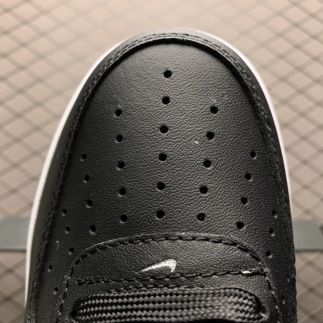 130  Nike Air Force 1'07 LV8 4 空军一号镭射超级碗 低帮运动休闲板鞋 AT6147-001