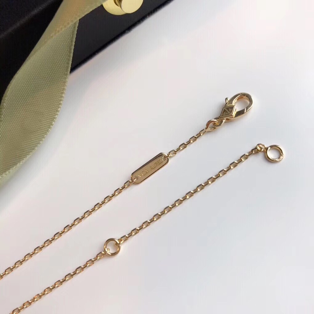 Van Cleef & Arpels 梵克雅宝 Van Cleef& Arpelsvca2019四叶草Vca新款项链不容易撞款 气质妥妥的