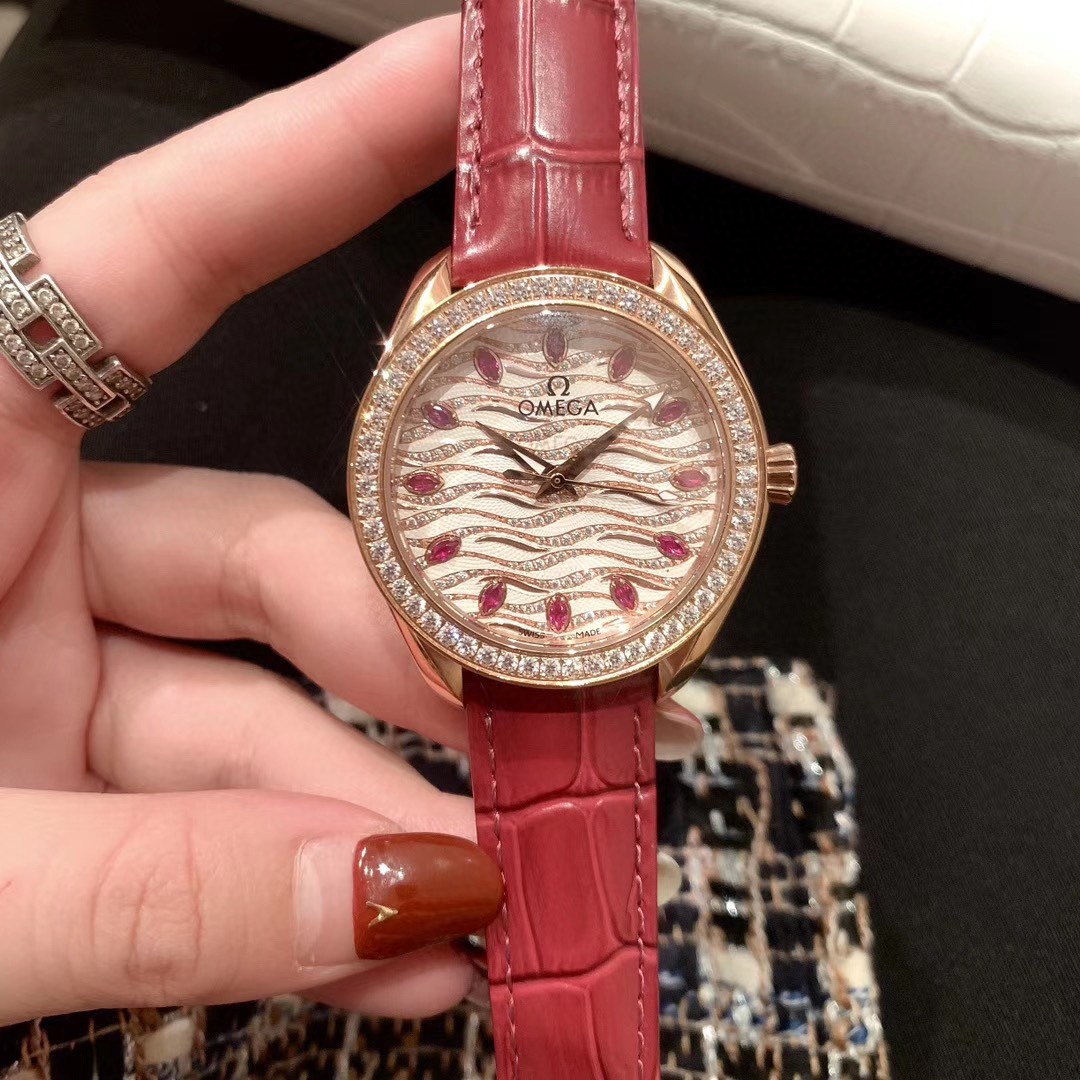 Omega 欧米茄海马系列至臻天文台