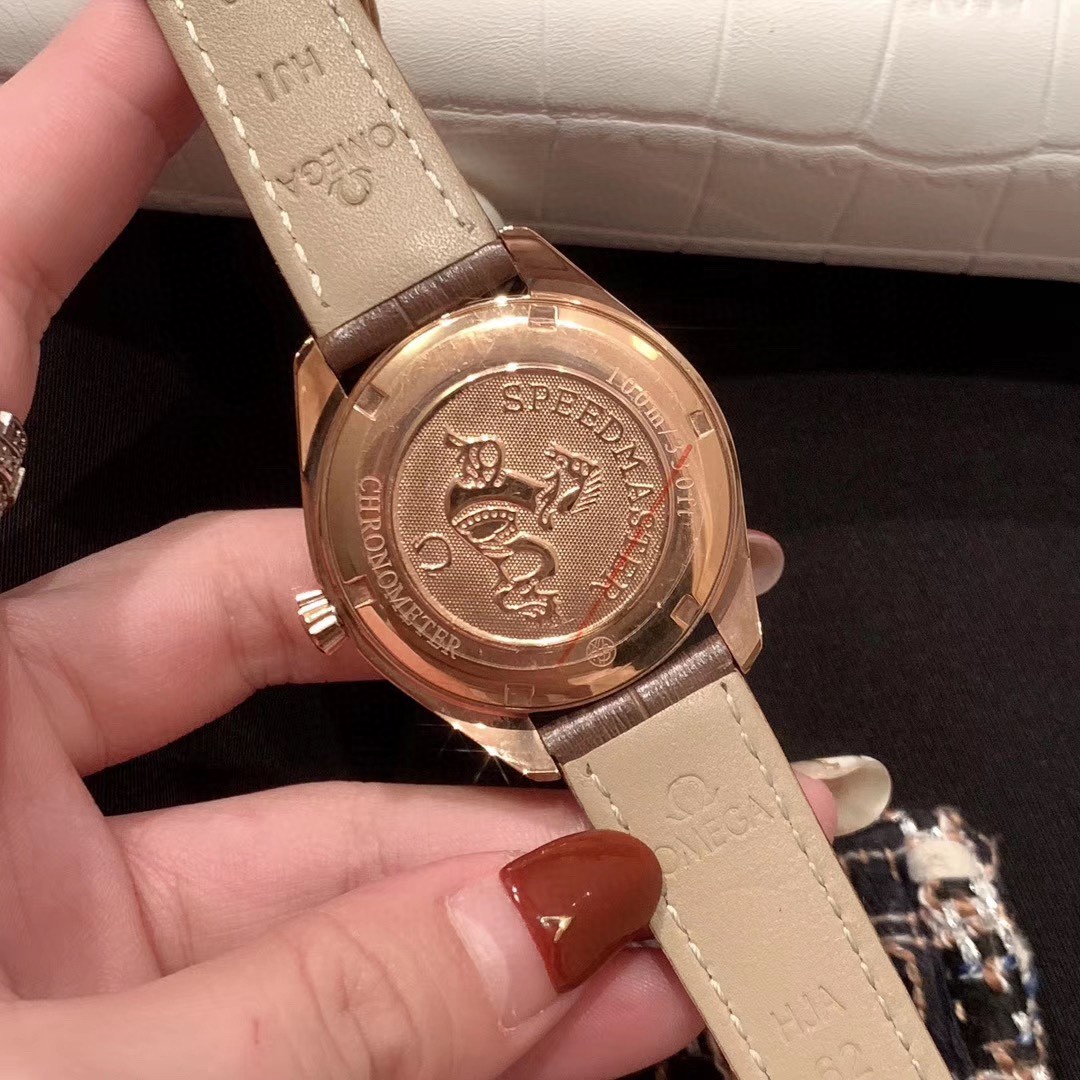 Omega 欧米茄海马系列至臻天文台