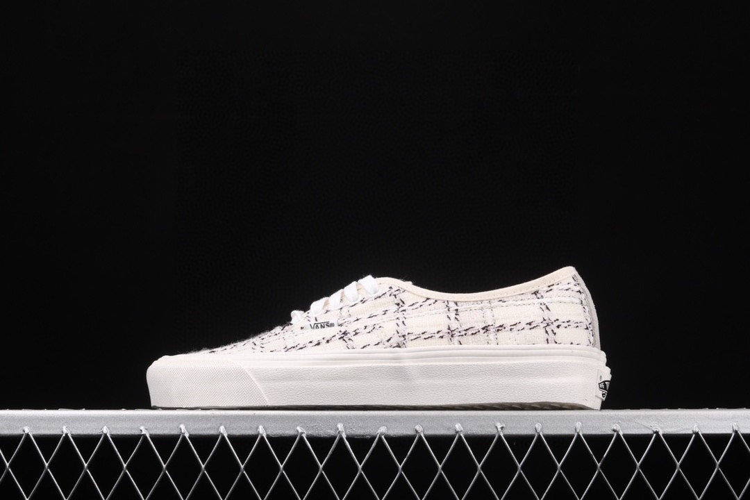 vans vault barneys og authentic tweed