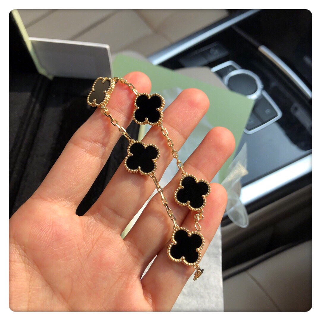 Van Cleef & Arpels 梵克雅宝四叶草手链