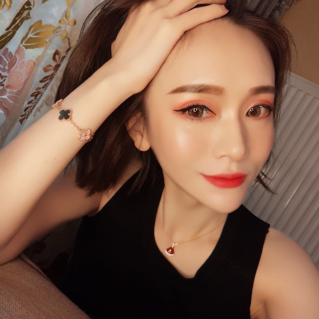 Van Cleef & Arpels 梵克雅宝四叶草手链