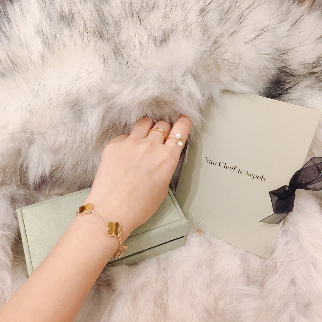Van Cleef & Arpels 梵克雅宝四叶草手链