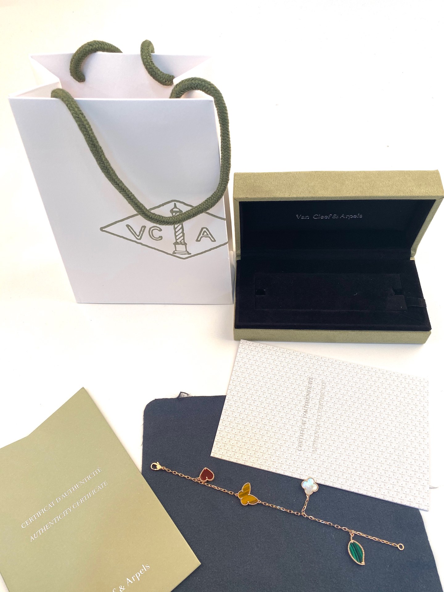 Van Cleef & Arpels 梵克雅宝四叶草手链