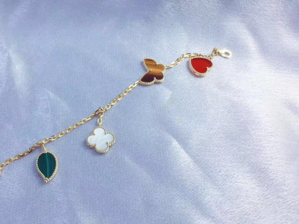 Van Cleef & Arpels 梵克雅宝四叶草手链