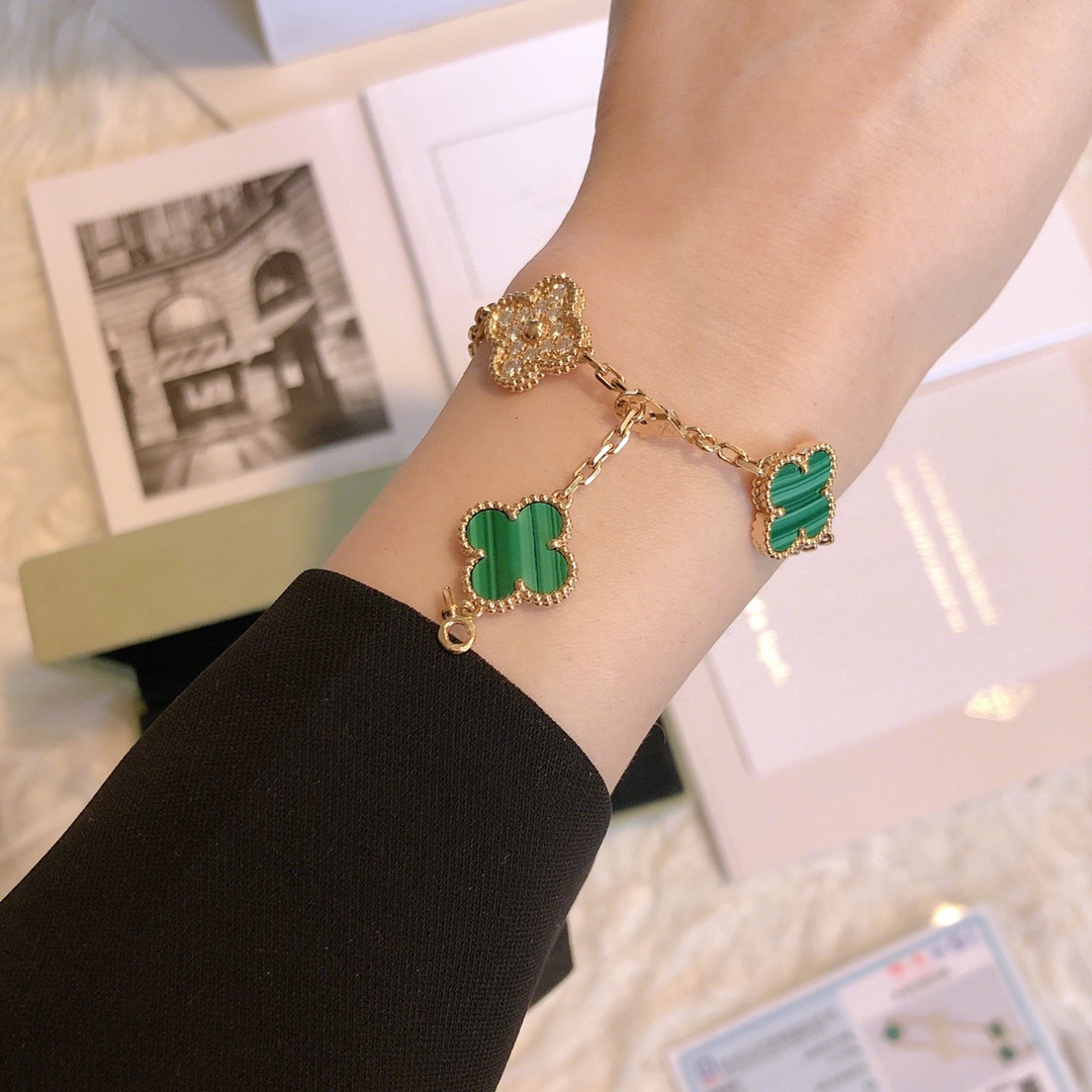 Van Cleef & Arpels 梵克雅宝四叶草手链