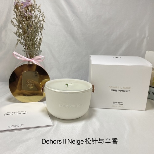 Louis Vuitton Dehors Il Neige Scented Candle, 220g - Pine & Spice Aroma 1 Louis Vuitton Dehors Il Neige Scented Candle, 220g - Pine & Spice Aroma