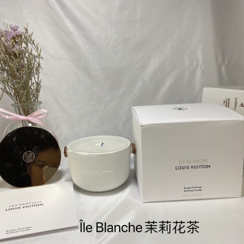 Louis Vuitton Île Blanche Scented Candle, 220g - Citrus & Jasmine Fragrance 1 Louis Vuitton Île Blanche Scented Candle, 220g - Citrus & Jasmine Fragrance