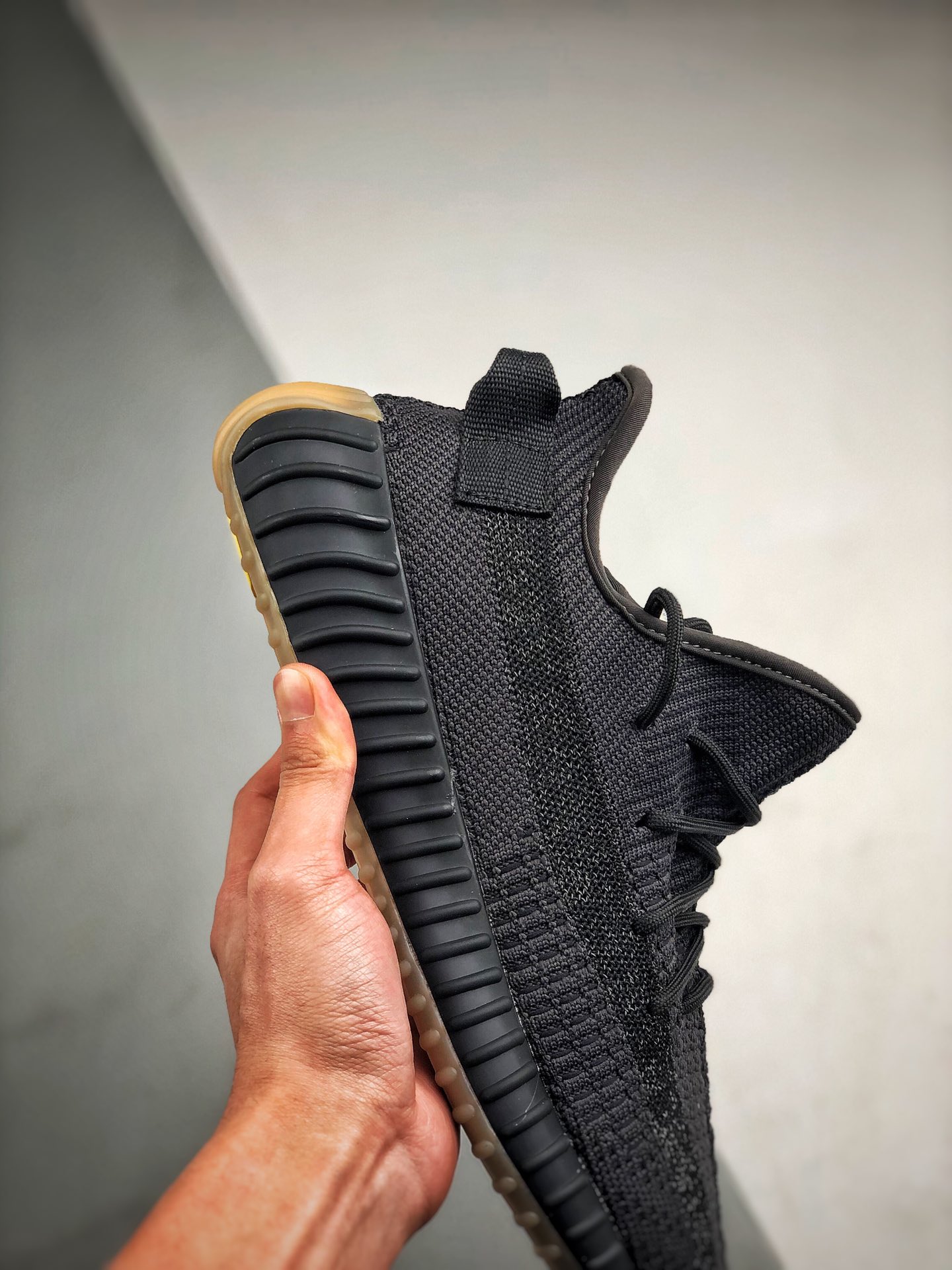 200 Adidas Yeezy 350 Boost V2  “Cinder Reflective”黑生胶 侧透满天星