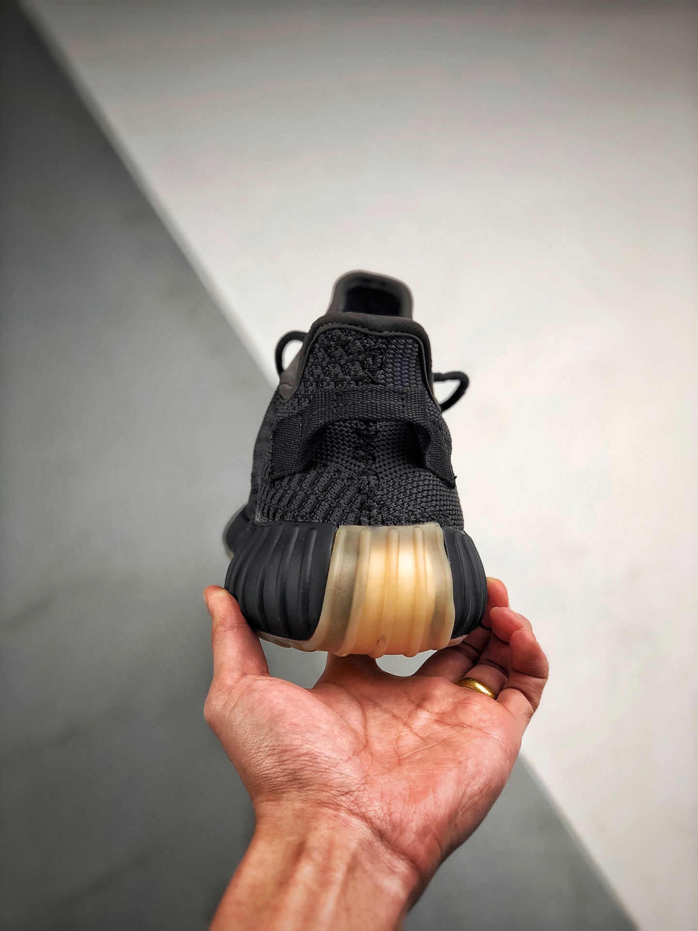 200 Adidas Yeezy 350 Boost V2  “Cinder Reflective”黑生胶 侧透满天星