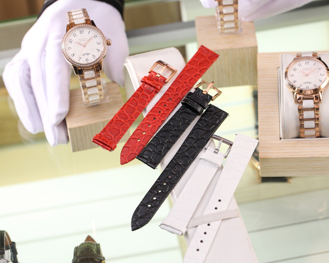 Elegant Marlboro Treasure Wristwatches for Modern Women: A Blend of Beauty and Function - 图片 6
