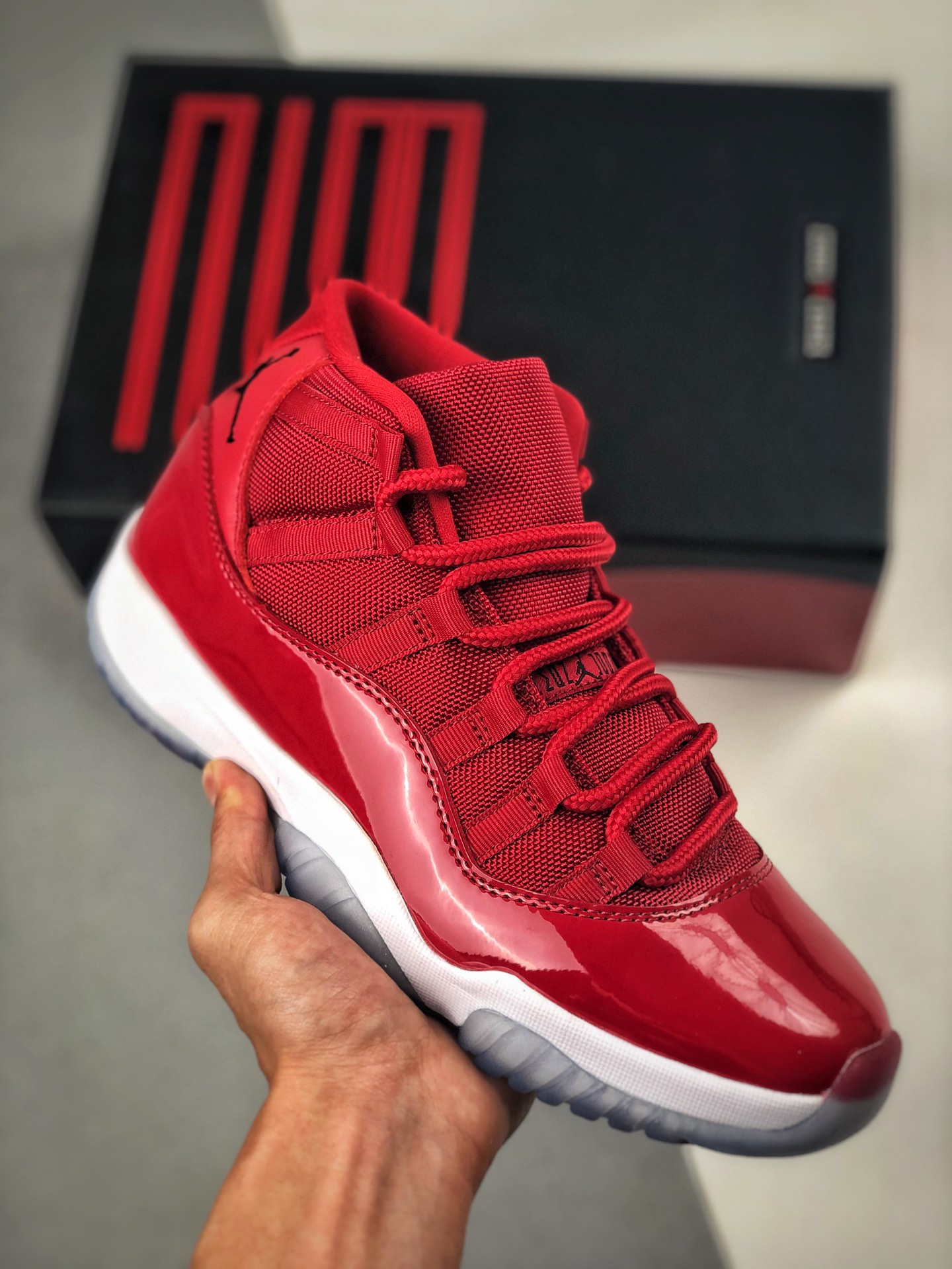 支持到付 Air Jordan 11 “Gym Red” AJ11大红 独家福利套现💥💥 抽屉原盒包装完美飞人电绣 美人尖、真标原碳加持，原底面最高版本 高挺的屁股和鞋型 诠释一切！ 一切细节如图实拍 所见所得‼‼…