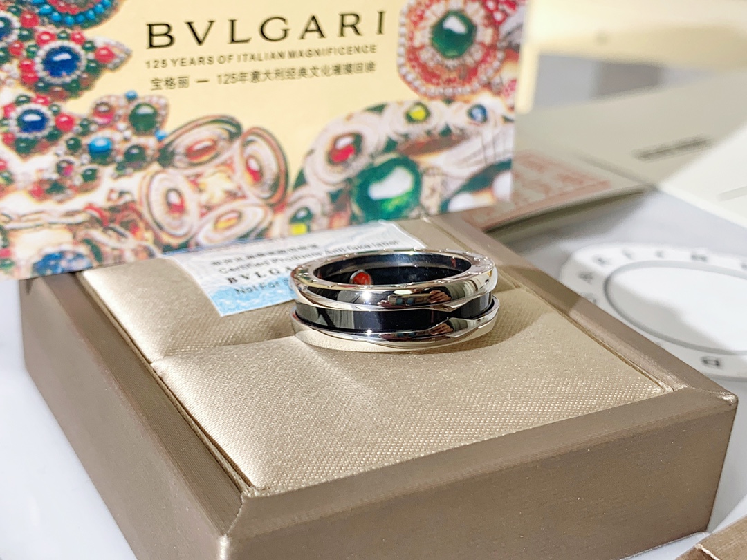 BVLGARI宝格丽慈善款小红人戒指 电镀v金材质