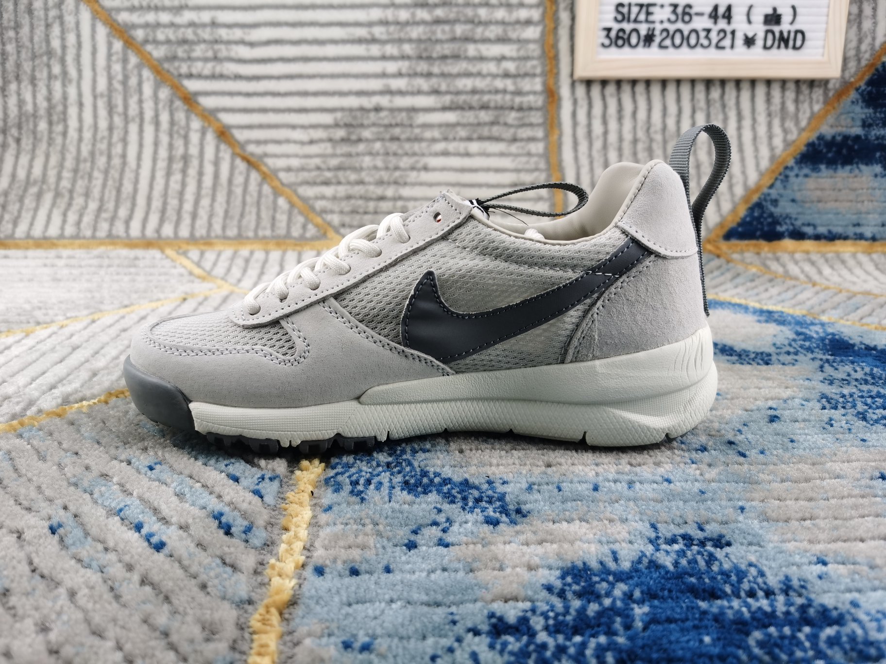 ♨️价格:110 ♨️码数:👉 如图所示👈🏻 ♨️编码:360#200321¥DND ♨️简介:权志龙-宇航员👩🚀 公司单货品、真皮猪皮➕网面、MD➕橡胶组合大底、运动鞋尺码36-44