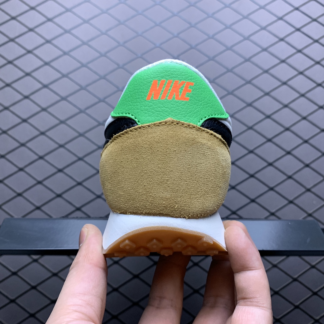 150 男鞋补出 小红书爆款 Nike Air Daybreak 1979周年顺风华夫复古百搭休闲慢跑鞋CK2351-700