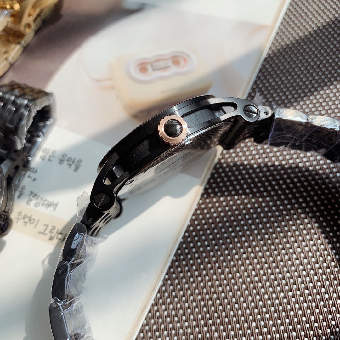 范思哲 Versace 高定经典皮革女包手袋 #DE518590 7
