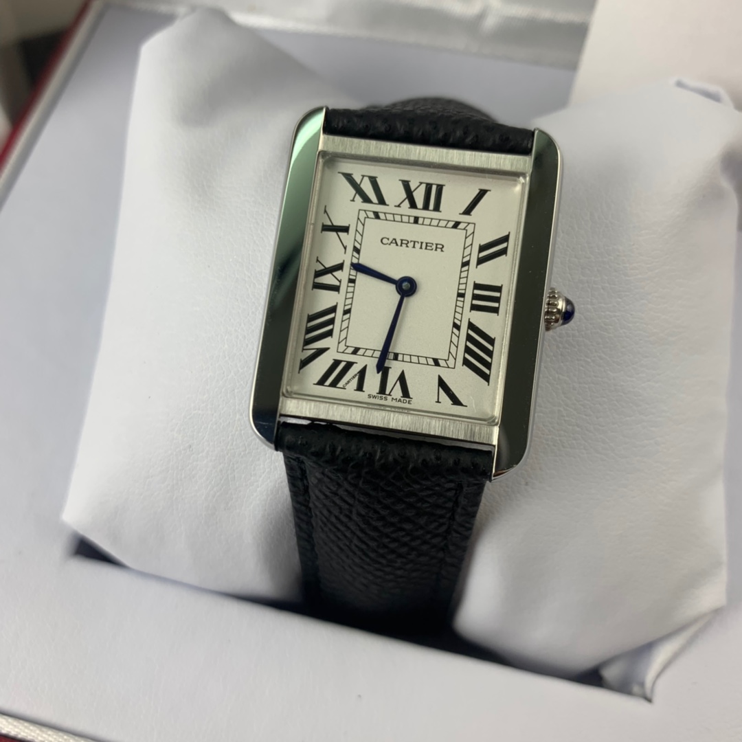 Cartier 皇家 卡地亚坦克系列中号女款腕表
