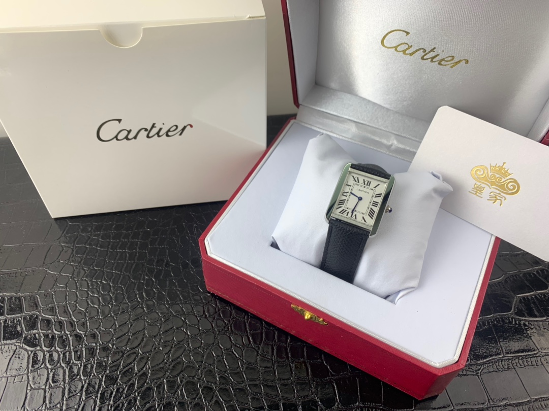 Cartier 皇家 卡地亚坦克系列中号女款腕表