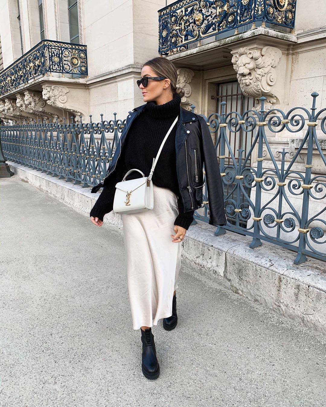 YSL 𝐂𝐚𝐬𝐬𝐚𝐧𝐝𝐫𝐚 Mini 20CM 鱼子酱纹手拎包 602716白色/金扣