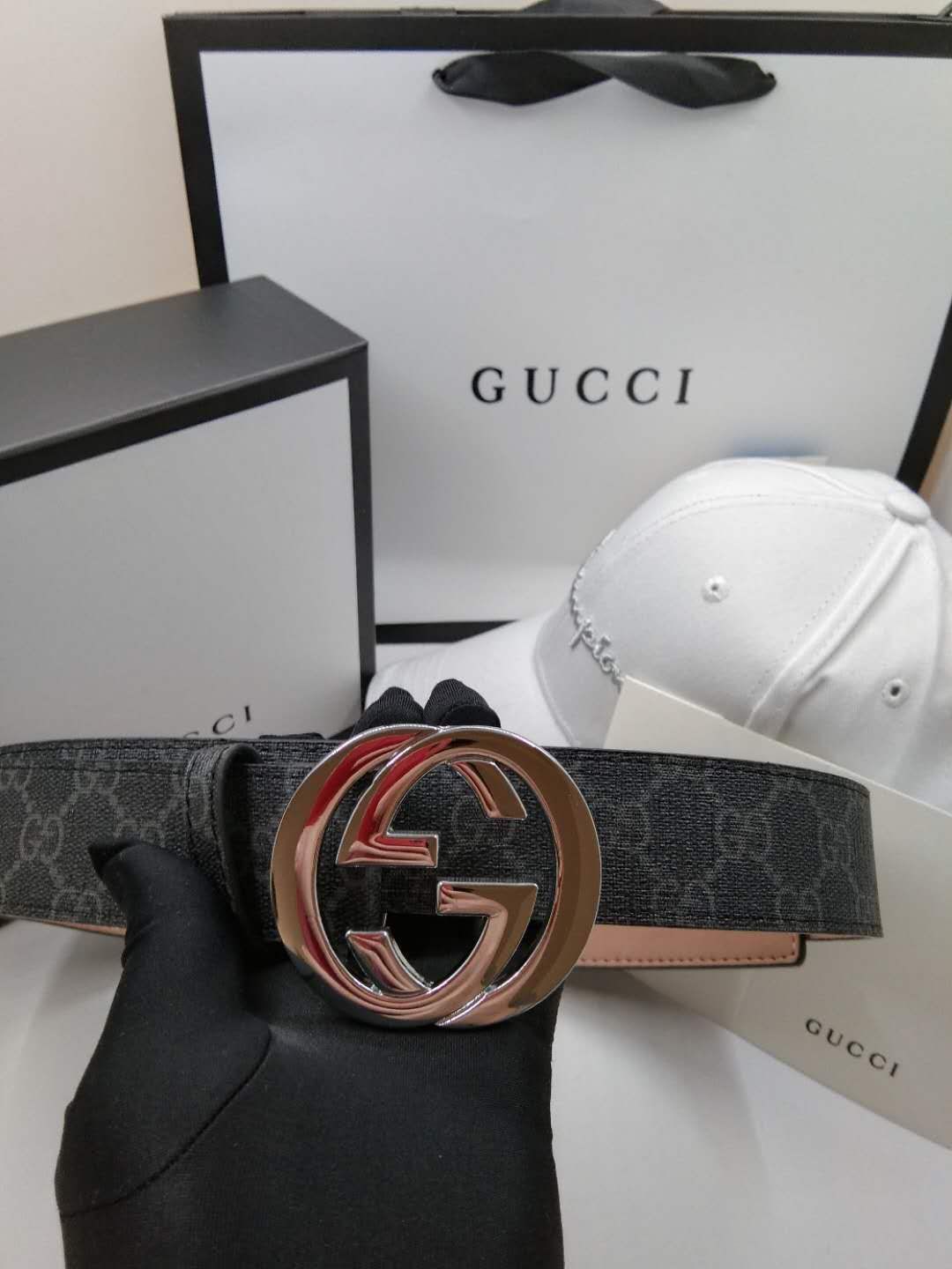 皮带 无帽子男士腰带：Gucci 古奇 · 男士皮带：百分百头层牛皮,保证真皮.24k纯钢扣专柜同等质量, 送人自用首选 包装请认准如图专柜包装,赠送打孔器 ,宽度3.8cm