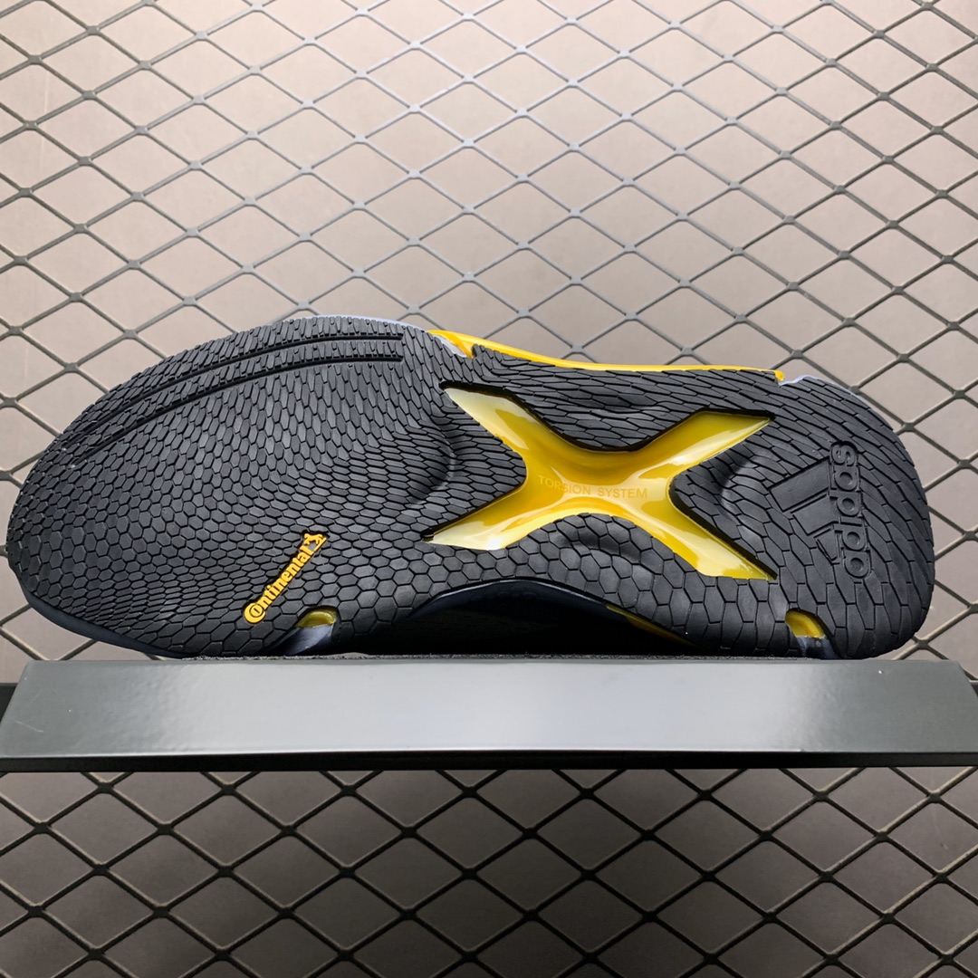 180 Adidas 阿迪达斯 AlphaBounce Instinct M 休闲跑步鞋 CG5588