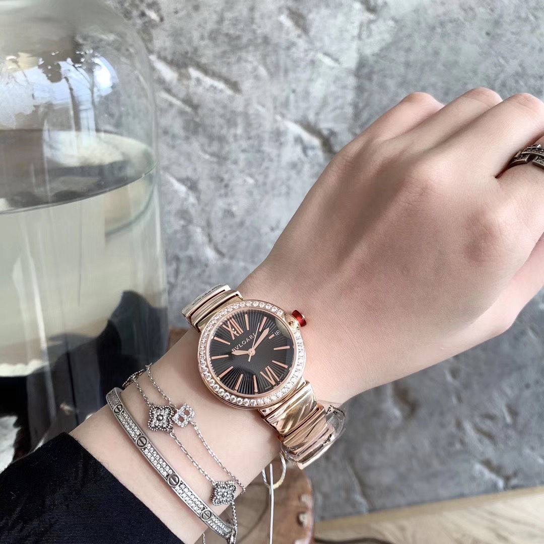 Bvlgari 宝格丽LVCEA系列腕表