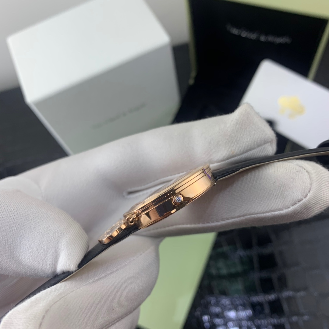 Van Cleef & Arpels 皇家 梵克雅宝女款腕表