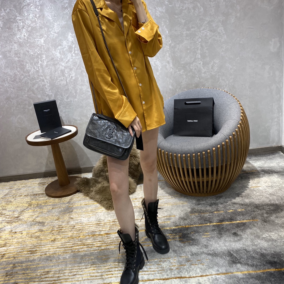 路易威登 Louis Vuitton 高定典藏名品高定成衣时装外套连衣裙衬衫T恤 #CD5BDCA4 4