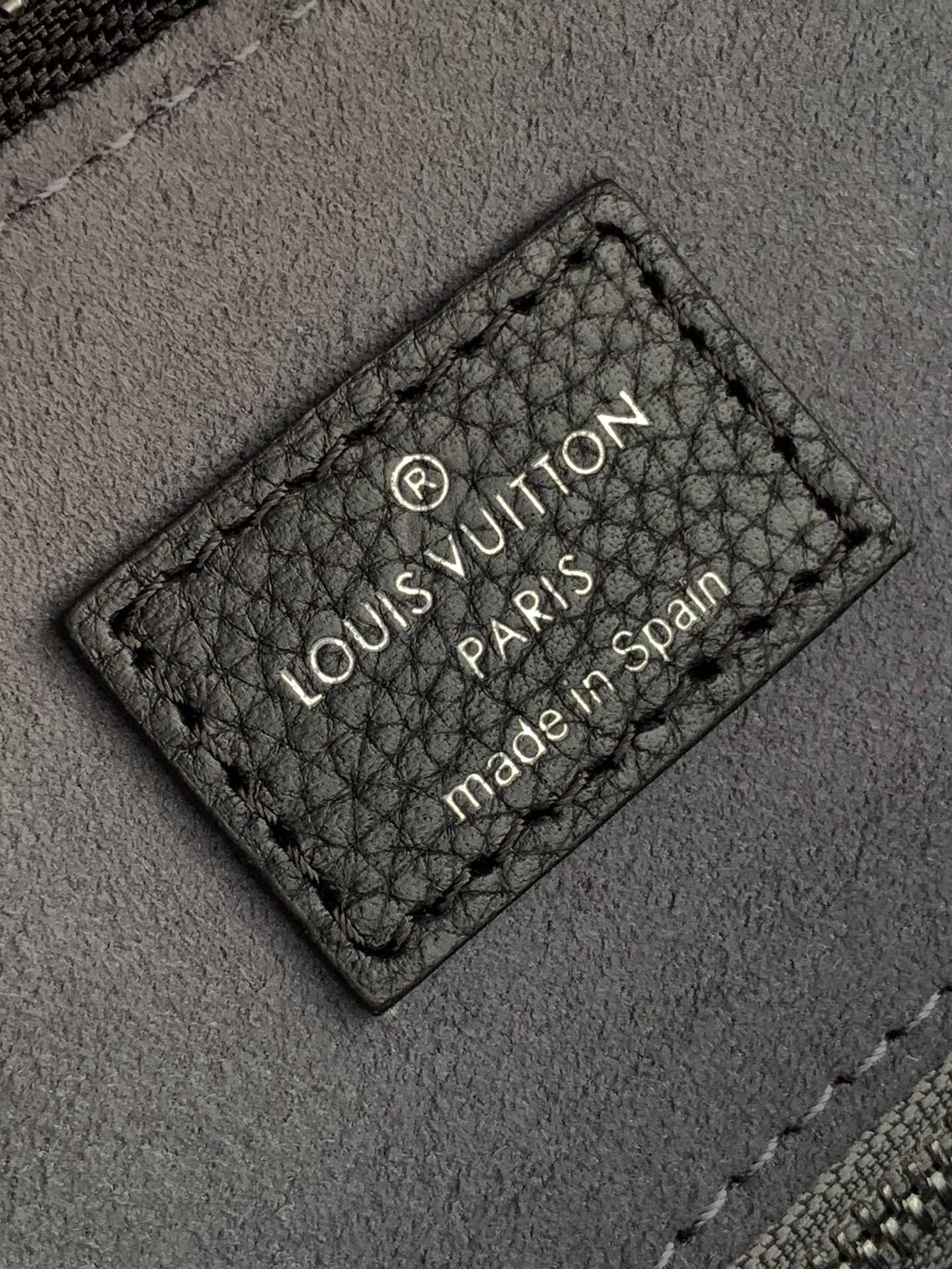Shop Louis Vuitton MONOGRAM Beaubourg hobo mm (M56073) by MUTIARA