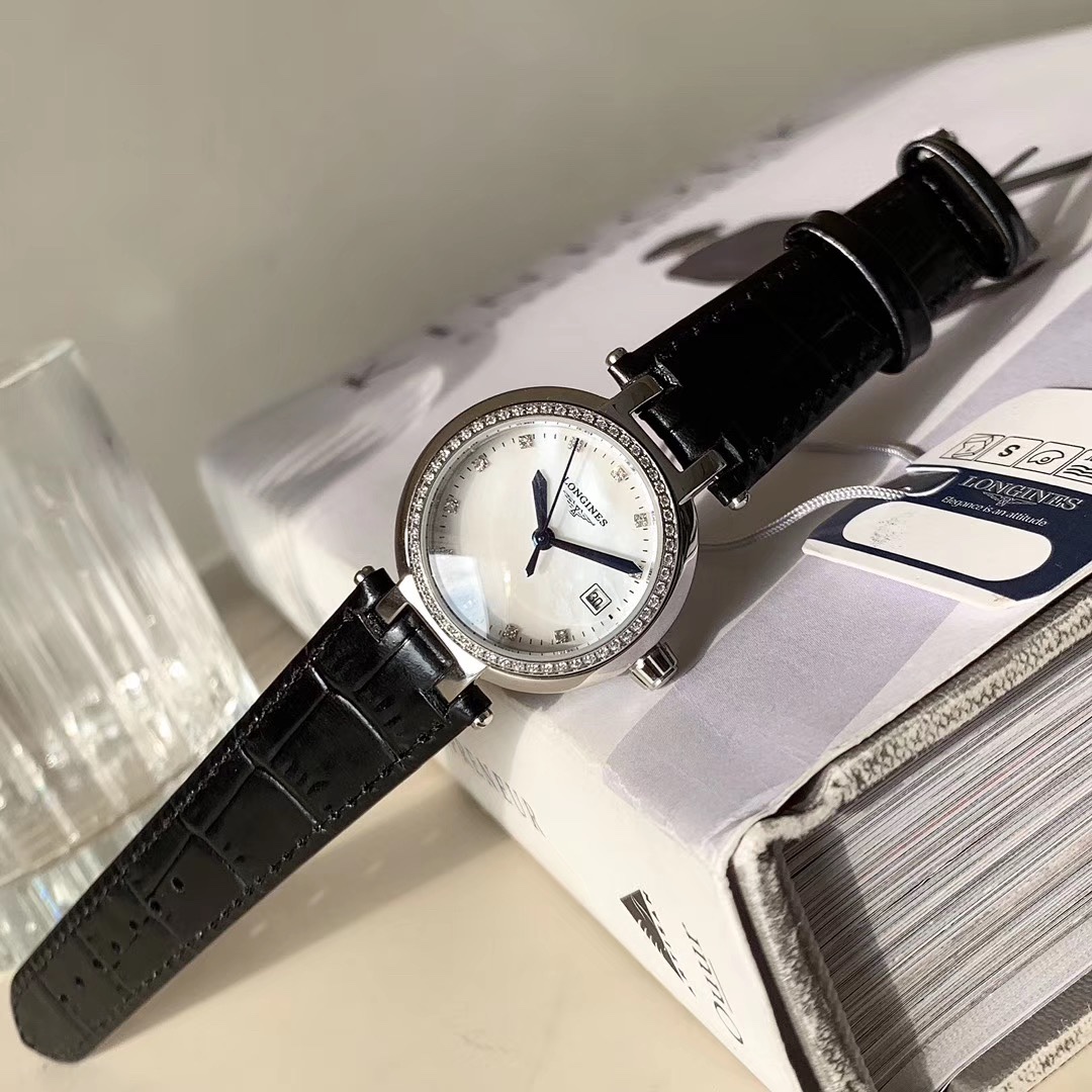 Longines 浪琴心月系列腕表