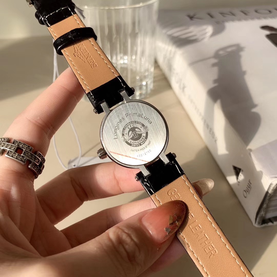 Longines 浪琴心月系列腕表