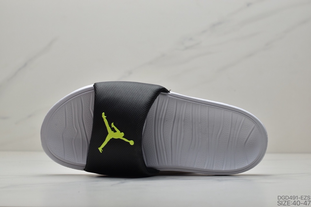 70 乔丹Air Jordan Break Slide AJ面包拖鞋