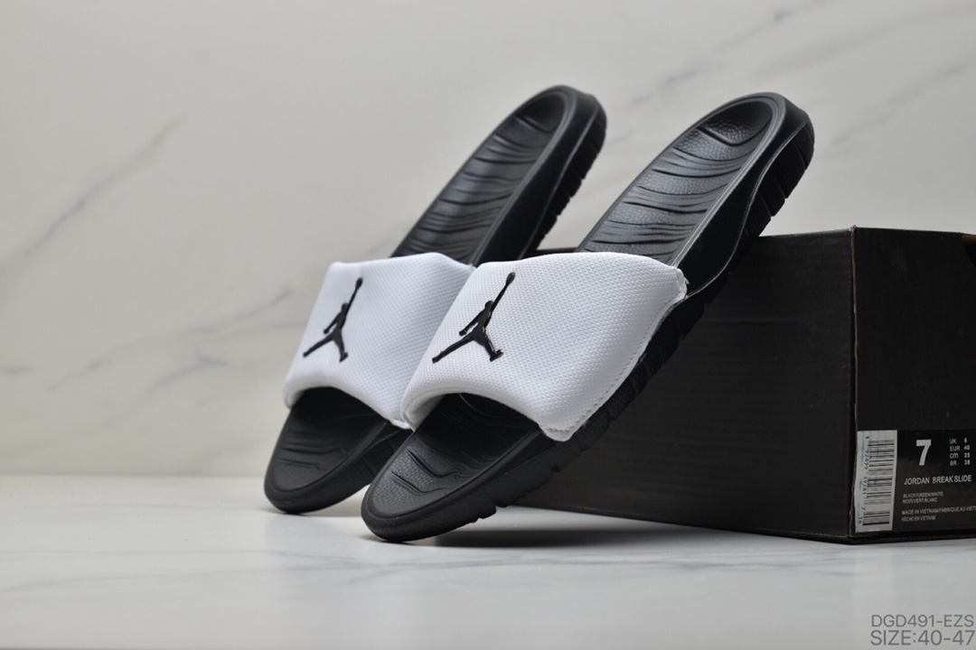 70 乔丹Air Jordan Break Slide AJ面包拖鞋