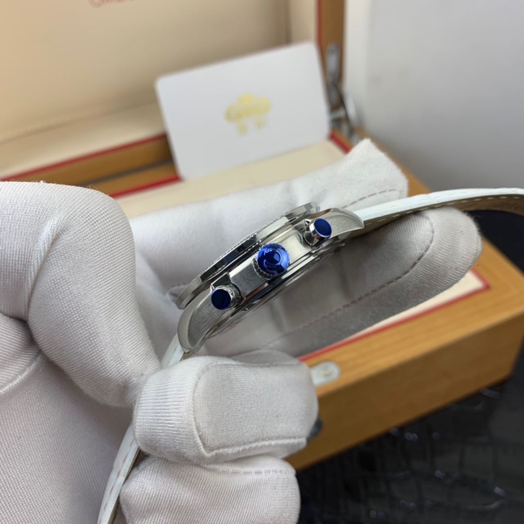Omega 皇家 欧米茄超霸女款计时功能腕表