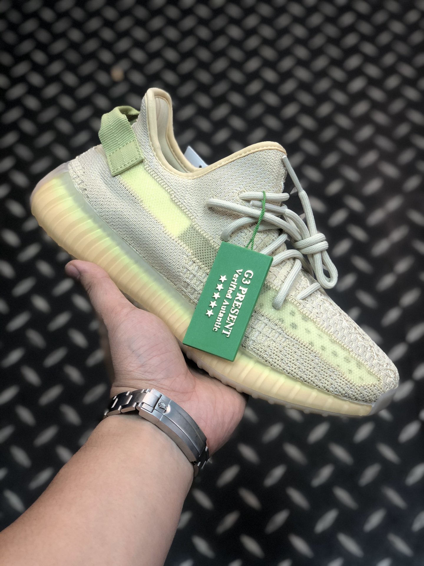 NO:620577,High version [.G3 version pure original terminal supply] Top BASF real explosion version drug card supports scanning counter 36-48 (including half size) item number 'Lax Asia Limited' Adidas Yeezy Boost V2 Original fine knitted machine shoes Original knitted fabric Original outsole mold 100% consistent with the original version sold overseas Top Boost full-stud outsole All details are photographed as shown in the picture Highly recommend this version Touch the highest value for money Size36  36.5 37 38 38.5 39 40 40.5 41 42 42.5 43 44 44.5 45 46 46.5 47 48,,adidas19860909高版本【.G3版纯原终端供应】顶级巴斯夫真爆版本毒卡支持扫描专柜36-48（含半码)货号 「亚麻 亚洲限定」Adidas Yeezy Boost V2 原织面精针织机鞋 原厂针织面料 原档大底模具 百分百与海外发售原版一致 顶级Boost 满钉大底 一切细节实拍如图 极力推荐此版本 触碰性价比至高点Size36 36.5 37 38 38.5 39 40 40.5 41 42 42.5 43 44 44.5 45 46 46.5 47 48,,adidas,Men's shoes