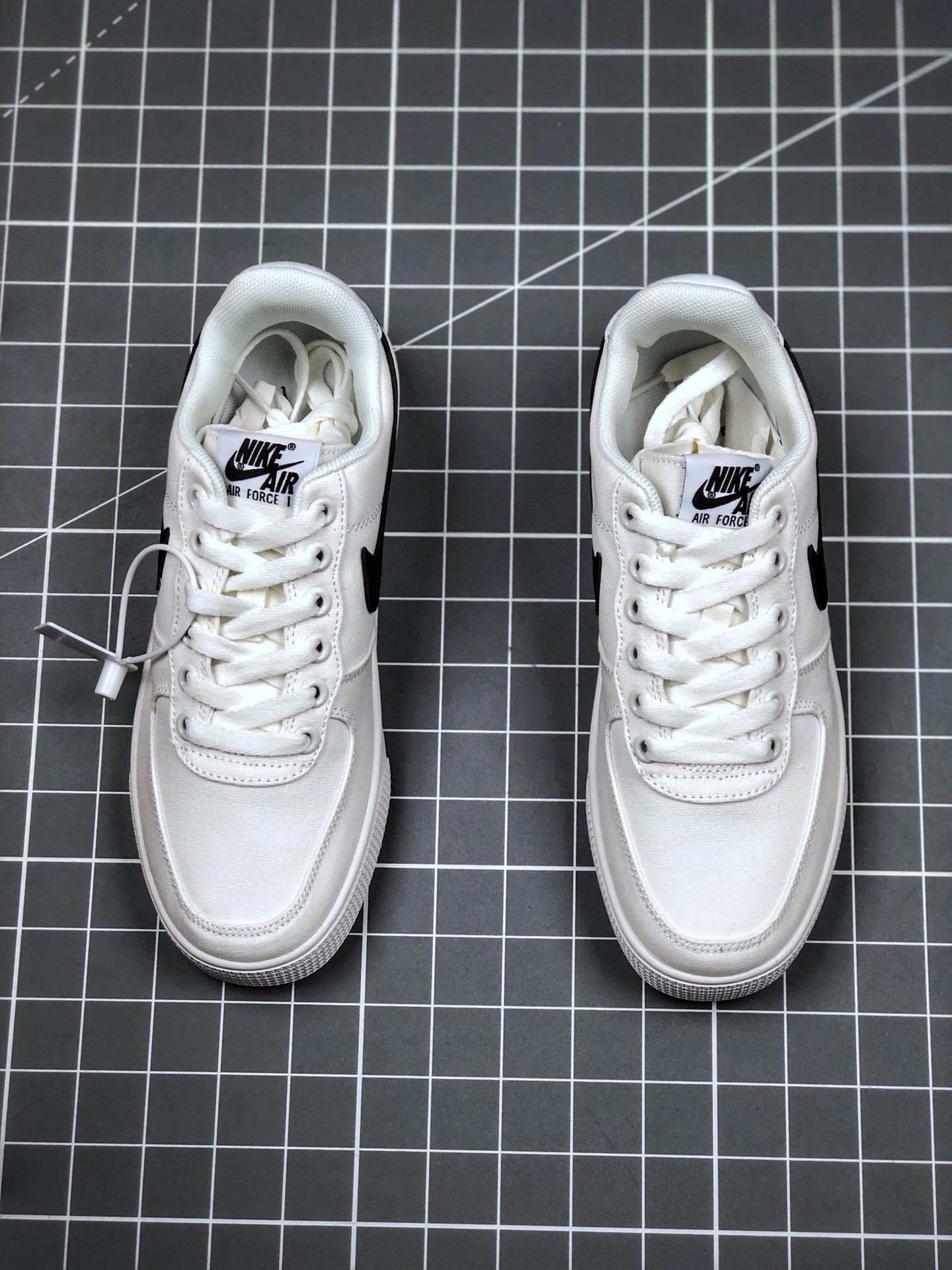 110 真标半码 耐克/Nike Air Force 1 空军一号 简版空军 帆布内置气垫 低帮板鞋