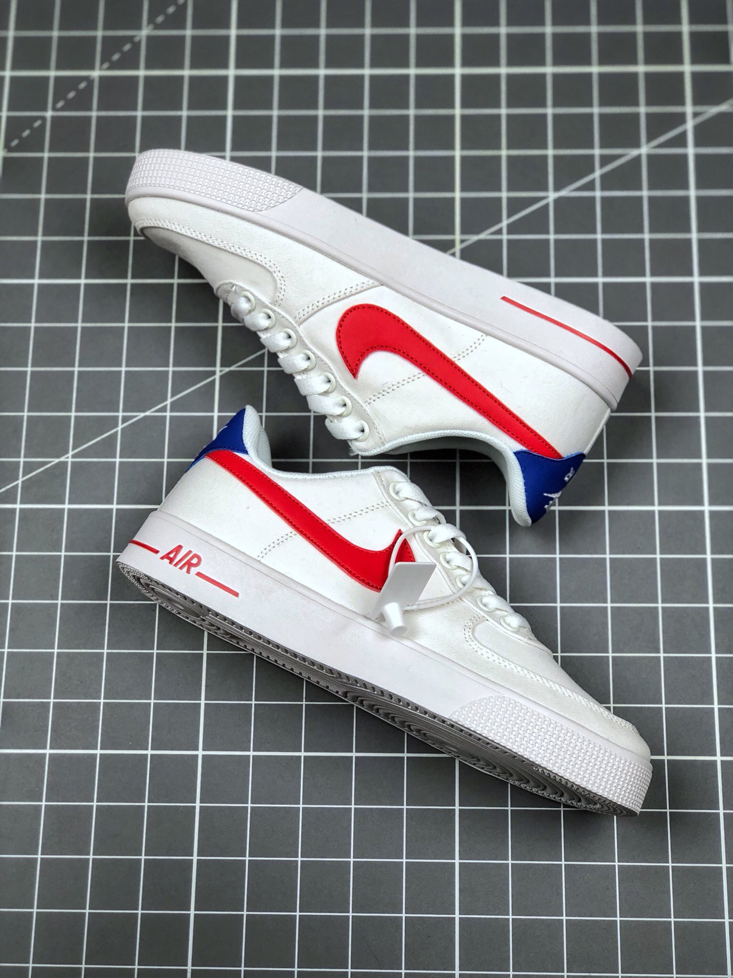 110 真标半码 耐克/Nike Air Force 1 空军一号 简版空军 帆布内置气垫 低帮板鞋