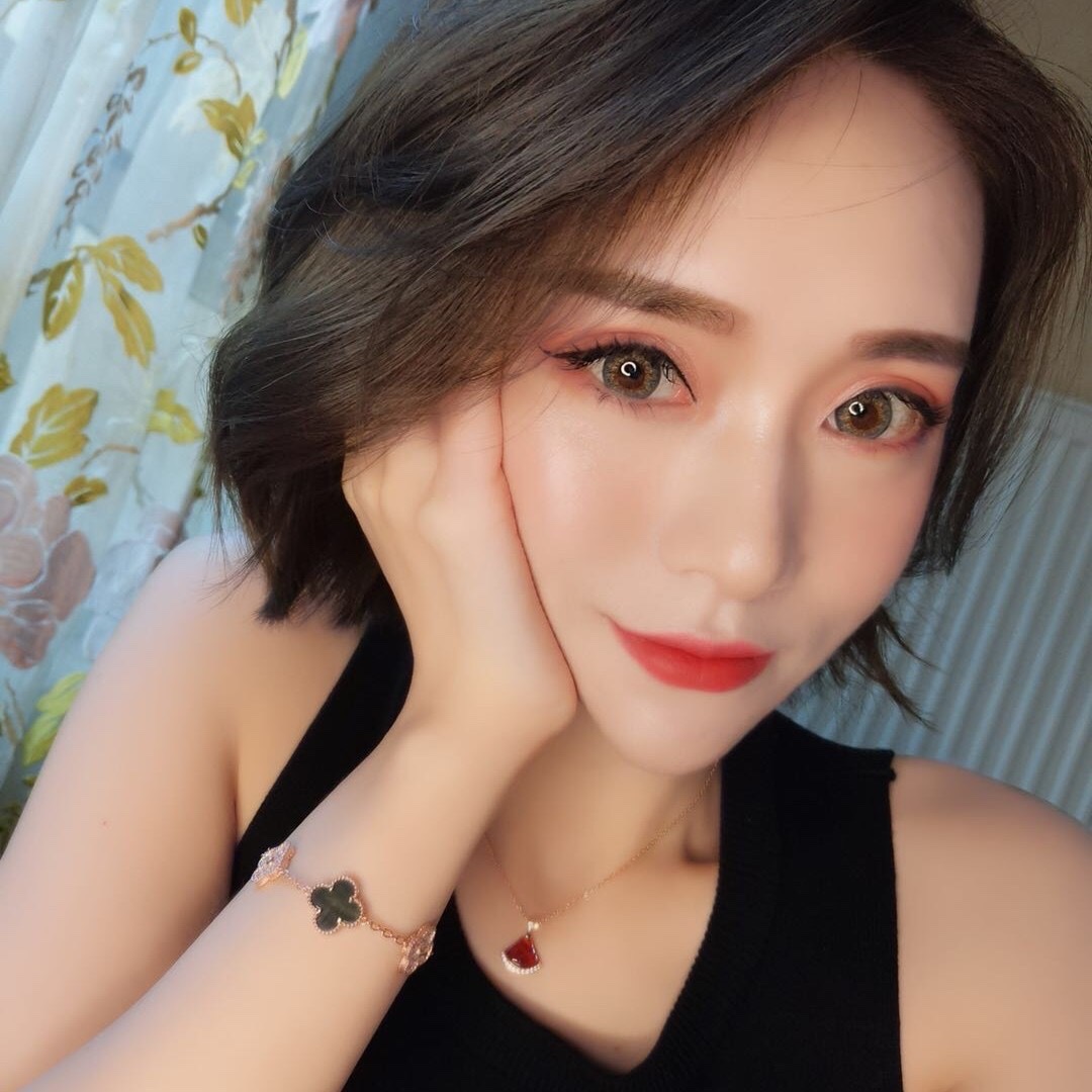 Van Cleef & Arpels Van Cleef & Arpels 梵克雅宝 VCA 五花手链、加天然灰贝母 扣 独家订制超精工镶嵌