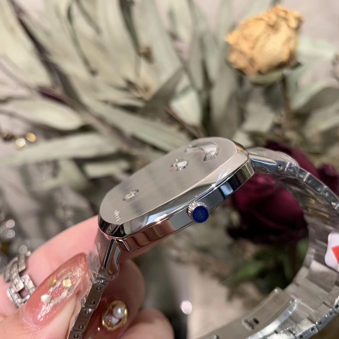 Gucci 古驰Disney x Gucci Grip系列腕表 Disney x Gucci