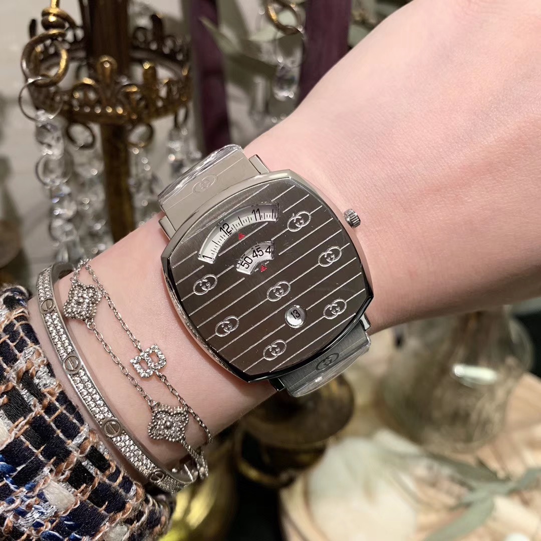 Gucci 古驰Disney x Gucci Grip系列腕表 Disney x Gucci