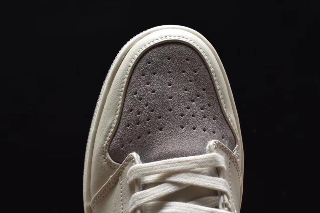 150 原装渠道   Sneakersnstuff x Air Jordan 1 Mid  红灰 CT3443-100中帮系列