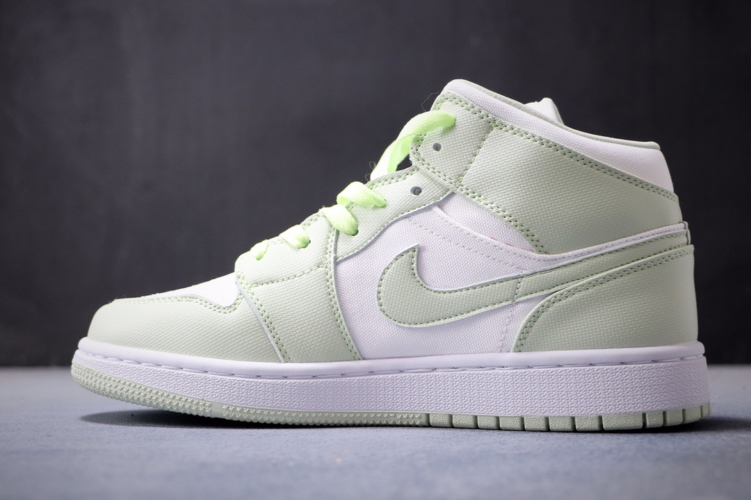 180 乔丹/Air Jordan 1 Mid “Spruce Aura” 云杉 AJ1 乔1 中帮百搭休闲运动板鞋 CV5280-103